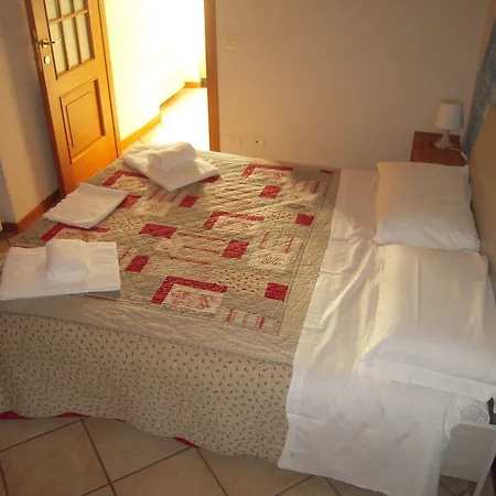Al Viale Papa Giovanni 3* Бергамо