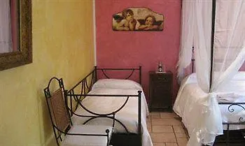 Al Viale Papa Giovanni 3*