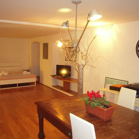 Al Viale Papa Giovanni Μπέργκαμο