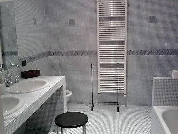 Al Viale Papa Giovanni Hotel 3*