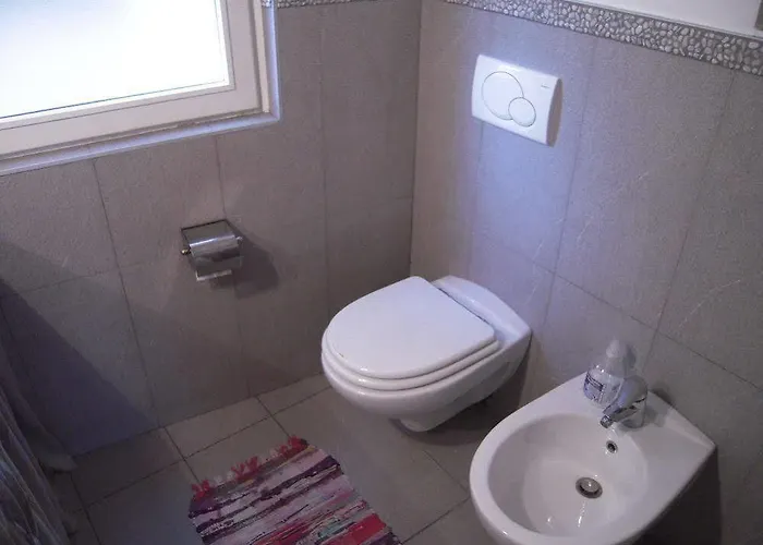 Al Viale Papa Giovanni Hotel 3*